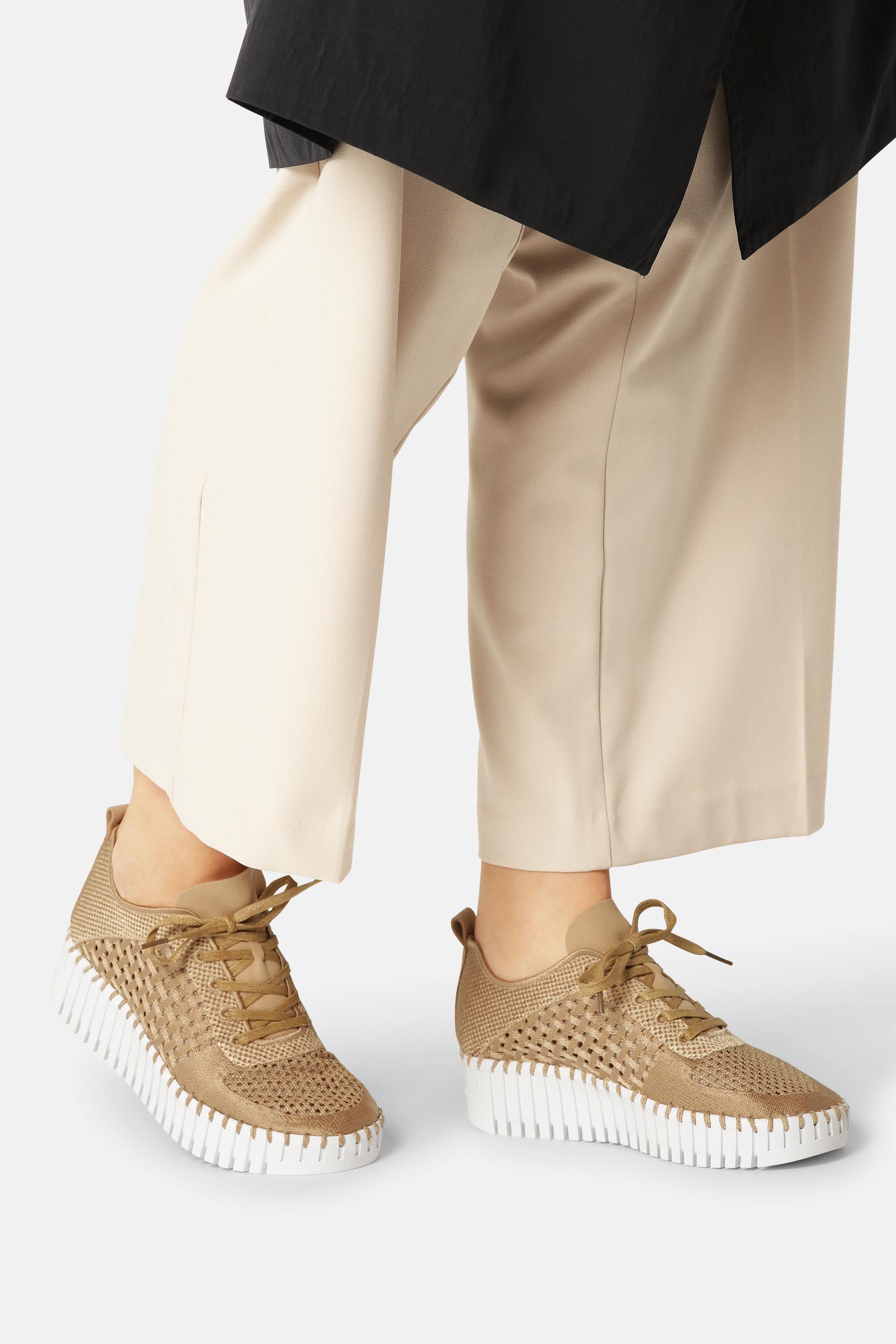 Tulip Flats With Laces - Latte White